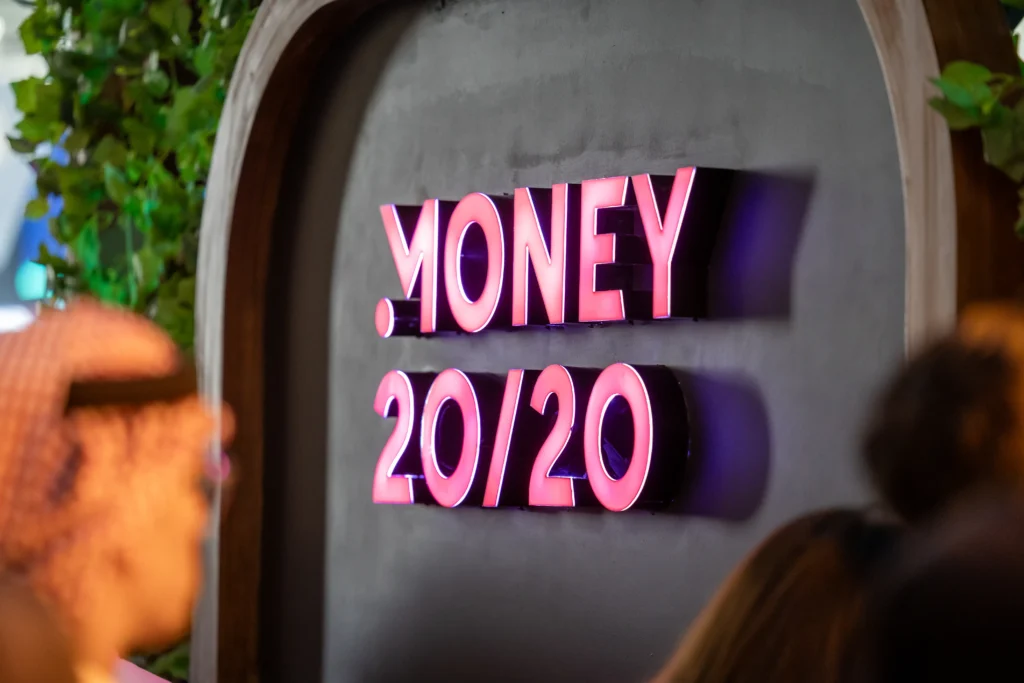 Money20 20